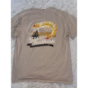 Straight Up Southern men's sz. L tan fish design tee. Great top